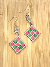Nine Patch Quilt Block Dangle Boucles d’oreilles SET- Dans les boucles d’oreilles en dentelle autoportantes Hoop
