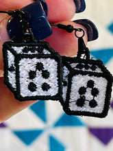Boucles d’oreilles Dice Face FSL - Boucles d’oreilles en dentelle autoportantes In the Hoop