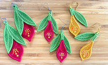 Calla Lily FSL Boucles d'oreilles et pendentif BUNDLE SET - Boucles d'oreilles en dentelle autoportantes dans le cerceau