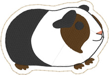 Cobaye Feltie dans le motif de broderie Hoop