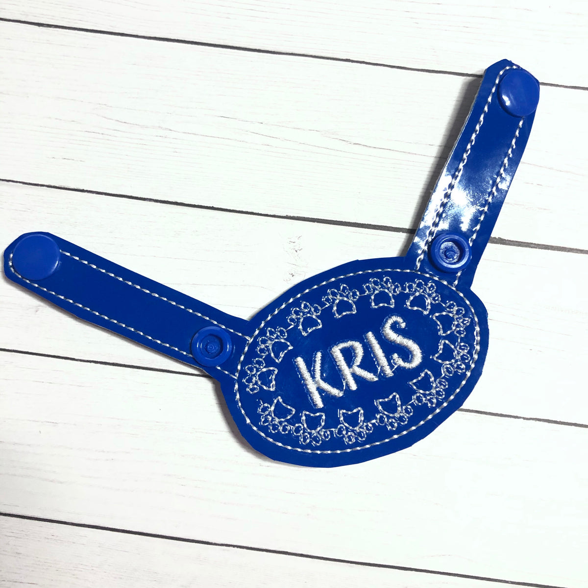 Stethoscope Yoke ID Tag PAW PRINT FRAME In the Hoop Snap Tab Proje