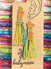 Pendientes Viva Fiesta Lettering FSL - Pendientes de encaje independientes en el aro