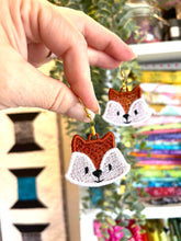 Boucles d’oreilles Fox Face FSL - Conception de boucles d’oreilles en dentelle autoportantes dans le cerceau pour la broderie machine