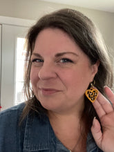 Boucles d’oreilles Leopard Heart FSL - Boucles d’oreilles en dentelle autoportantes dans le cerceau