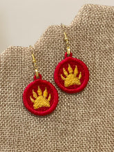 Boucles d'oreilles FSL Grizzly Paw Print Rounds - Boucles d'oreilles en dentelle autoportantes dans le cerceau