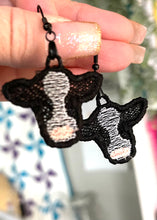 Boucles d’oreilles FSL de vache de style Holstein à visage de vache bicolore - Boucles d’oreilles en dentelle autoportantes dans le cerceau