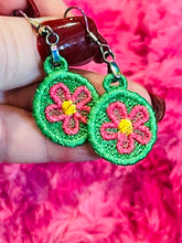 Hippy Dippy Bundle Set ou QUATRE boucles d’oreilles FSL - Boucles d’oreilles en dentelle autoportantes In the Hoop - DEUX TAILLES