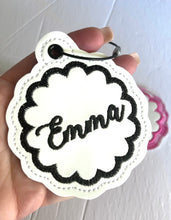 BLANK Scalloped Monogram Eyelet Tag for 4x4 hoops