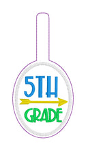 Etiquetas y ojales de la escuela primaria Level Up 5to grado: aros 4x4 y 5x7