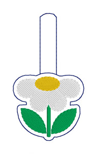 Daisy Snap Tab 4x4