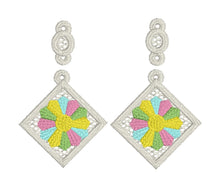 Dresden Quilt Block Dangle Boucles d’oreilles SET- Dans les boucles d’oreilles en dentelle autoportantes Hoop