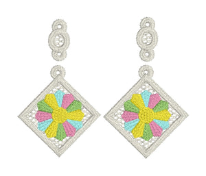 Dresden Quilt Block Dangle Boucles d’oreilles SET- Dans les boucles d’oreilles en dentelle autoportantes Hoop