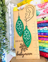Christmas Sparkle Wedge FSL Earrings - In the Hoop Freestanding Lace Earrings - TWO SIZES