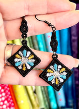 Dresden Quilt Block Dangle Boucles d’oreilles SET- Dans les boucles d’oreilles en dentelle autoportantes Hoop