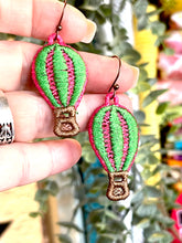 Boucles d’oreilles en montgolfière - Boucles d’oreilles en dentelle autoportantes In the Hoop