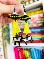 UFO Alien Spaceship Cow Dangles FSL Boucles d’oreilles SET- Dans le cerceau Boucles d’oreilles en dentelle autoportantes