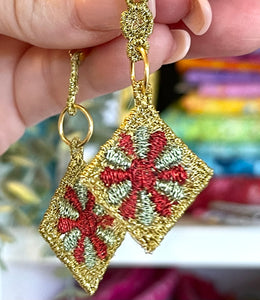 Dresden Quilt Block Dangle Boucles d’oreilles SET- Dans les boucles d’oreilles en dentelle autoportantes Hoop