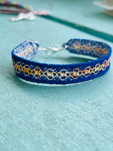 FSL Friendship Bracelet FLORAL - In the Hoop Freestanding Lace Bracelet in Three Sizes