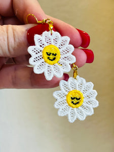 Happy Daisy FSL Earrings - In the Hoop Freestanding Lace Earrings