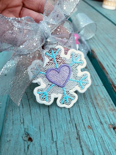 SnowFlake Love Freestanding Lace Ornament Suncatcher or Bookmark for 4x4 Hoops