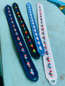 FSL Friendship Bracelet Hearts - In the Hoop Freestanding Lace Bracelet in Three Sizes