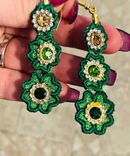 Cowgirl Dangles FSL Pendientes SET- En los pendientes de encaje independientes del aro