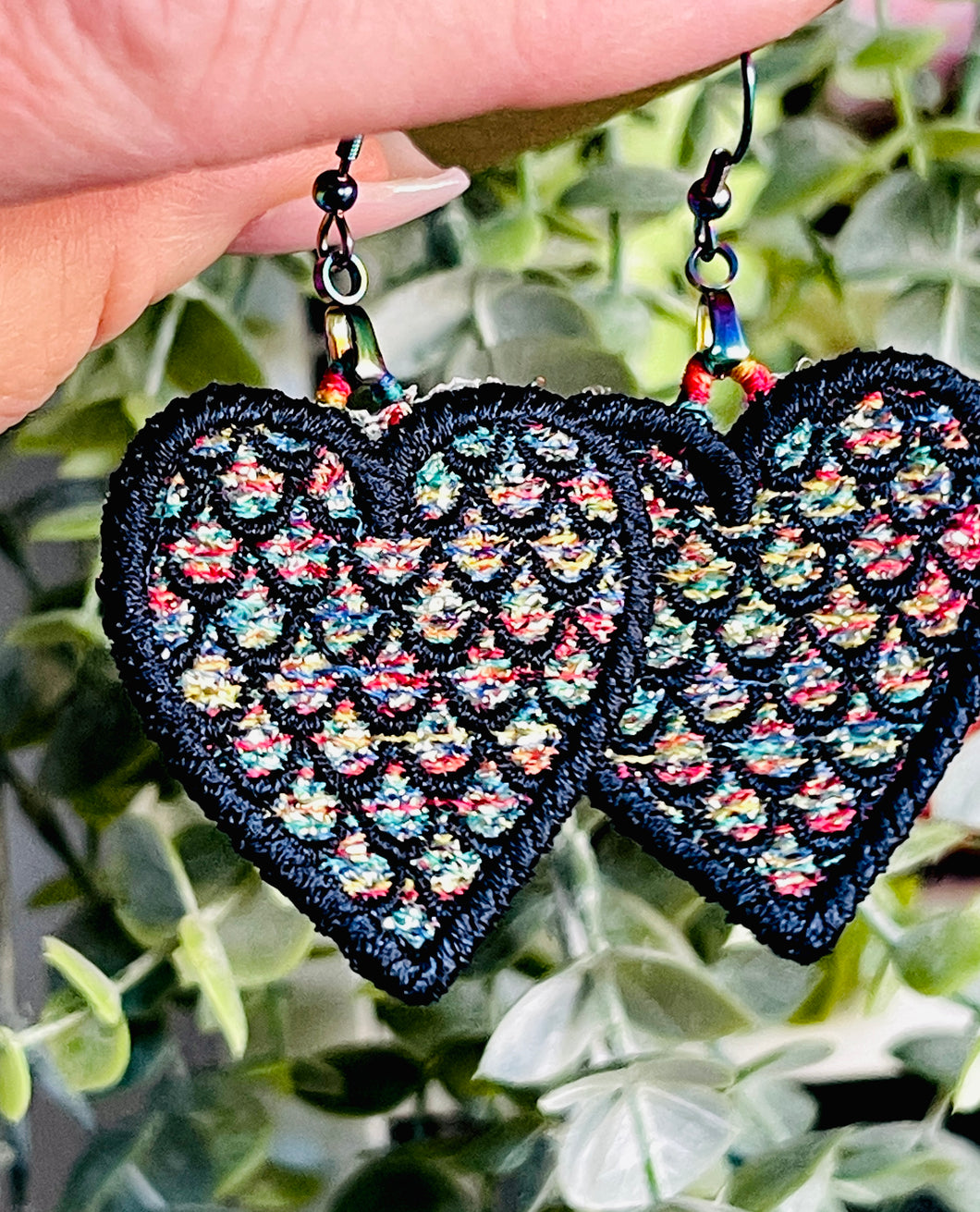 Sparkle Mermaid/Dragon Scale Hearts Earrings- In the Hoop Freestanding Lace Earrings