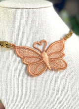 Pièce maîtresse de collier en dentelle autoportante Big Daisy