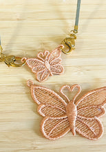 Pièce maîtresse de collier en dentelle autoportante Big Daisy