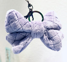 In the Hoop Quilted Bow Charm in three sizes 4x4, 5x7, 6x10