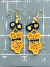 One Piece Swimsuit with Mylar Glasses/Goggles Freestanding Lace Machine Embroidery Designs