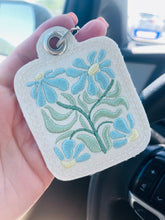 Jellyflower 3 Eyelet Tag