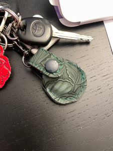 Airtag Snap Tab Case