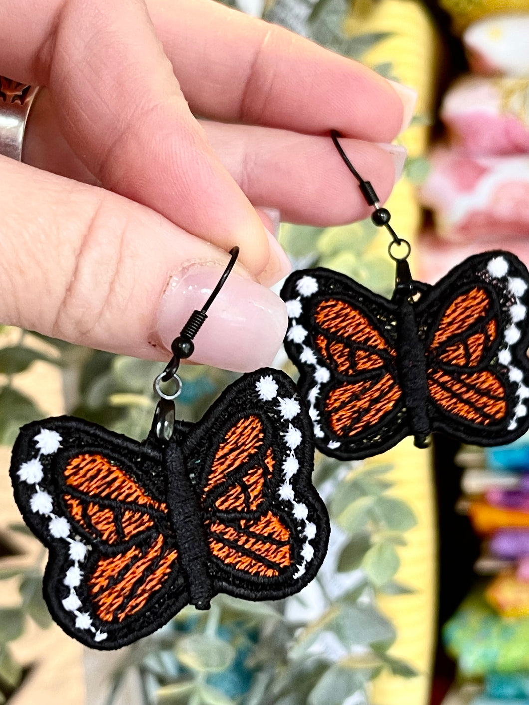 Pendientes Flutterby FSL - Pendientes de encaje independientes en el aro