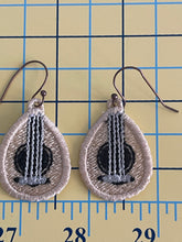 Pendientes FSL de 4 cuerdas Ukelele Teardrop - Pendientes de encaje independientes en el aro