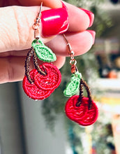 Boucles d’oreilles Cherry Pair FSL - Boucles d’oreilles en dentelle autoportantes In the Hoop