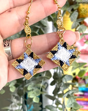 FSL North Star Quilt Block Pendientes colgantes SET- Pendientes de encaje independientes en el aro