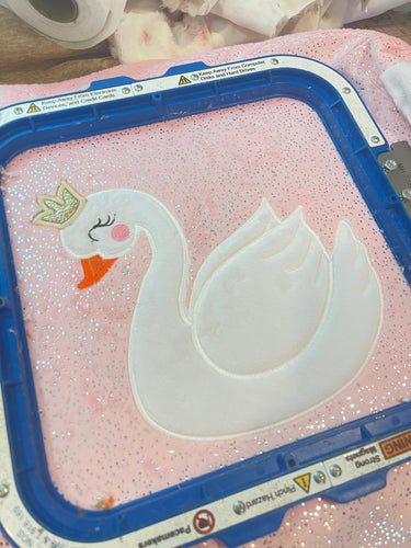 Swan Princess Applique Design - Five Sizes 4x4 5x7, 6x10, 8x8, 10x10