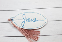 Etiqueta con ojal de Jesús