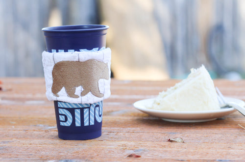 Bear Stippled Coffee Sleeve