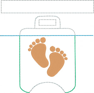 4x4 Baby Feet Porte-désinfectant pour les mains Snap Tab dans le projet de broderie cerceau