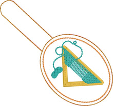 Continuous Weaving Triangle Loom snap tab In the Hoop embroidery design