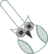 Groovy Owl snap tab In the Hoop embroidery design