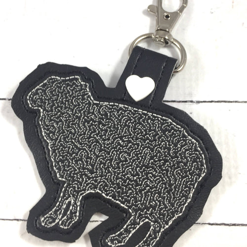 Mouton Snap Tab dans le motif de broderie cerceau