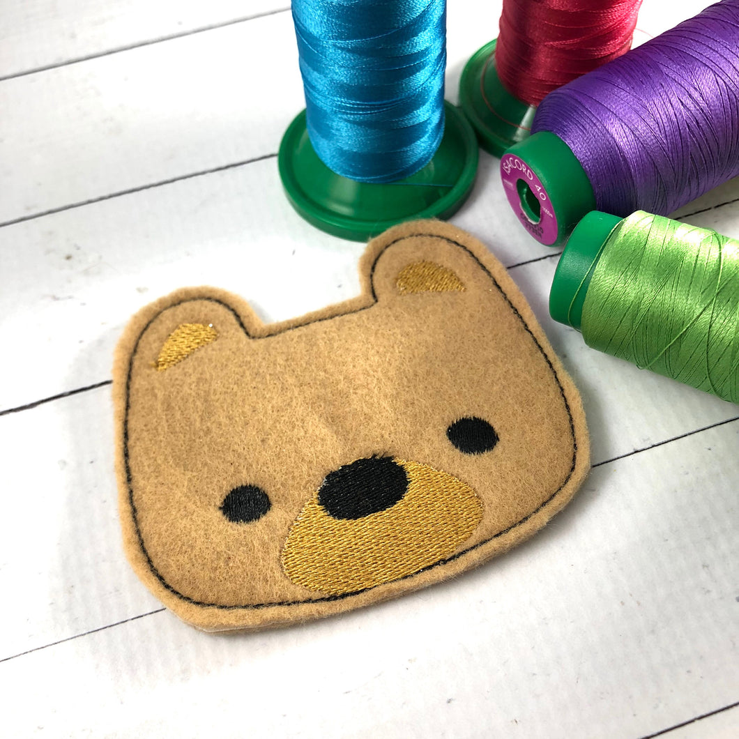 Diseño de bordado Fuzzy Bear Patch Feltie