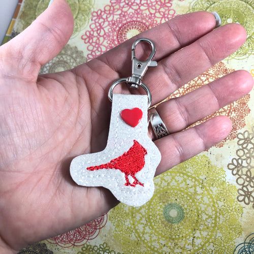 Tiny Cardinal snap tab embroidery design