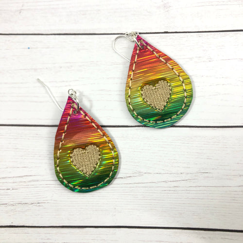 Conception de broderie de boucles d’oreilles Heart Teardrop pour vinyle et cuir