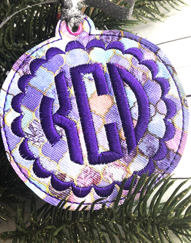 BLANK Scalloped Monogram Frame Ornament for 4x4 hoops