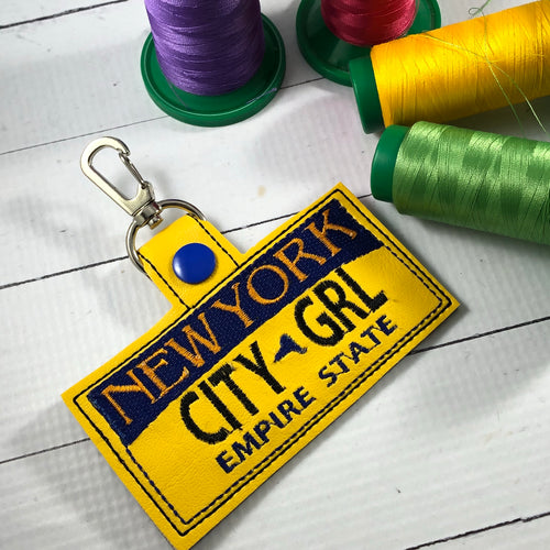 New York Plate Embroidery Snap Tab