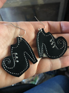 Witch Shoes Earrings embroidery design